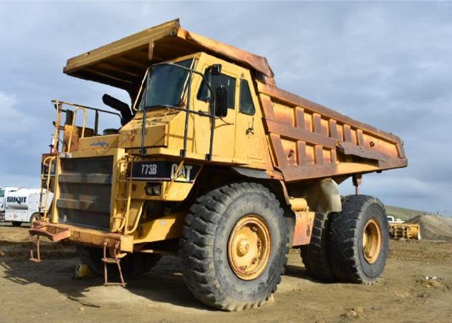 Cat 773B Off-Road End Dump Truck Cat 773B Off-Road End Dump Truck