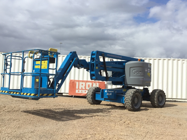 2017 Genie Z45/25J 4WD Diesel Articulating Boom Lift 2017 Genie Z45/25J 4WD Diesel Articulating Boom Lift