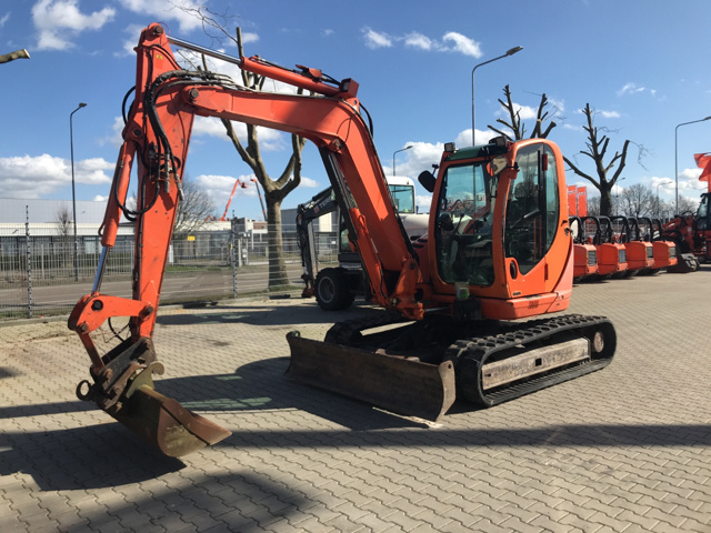 2011 JCB 8085 ZTS Track Excavator 2011 JCB 8085 ZTS Track Excavator
