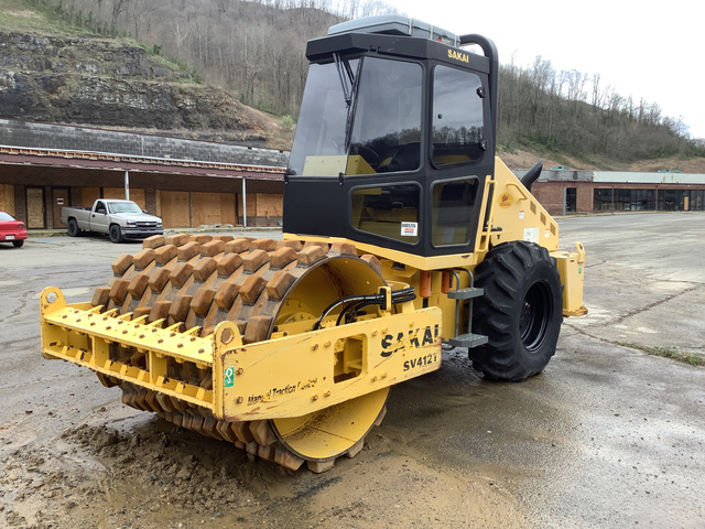 Sakai America SV412T Vibratory Single Drum Compactor