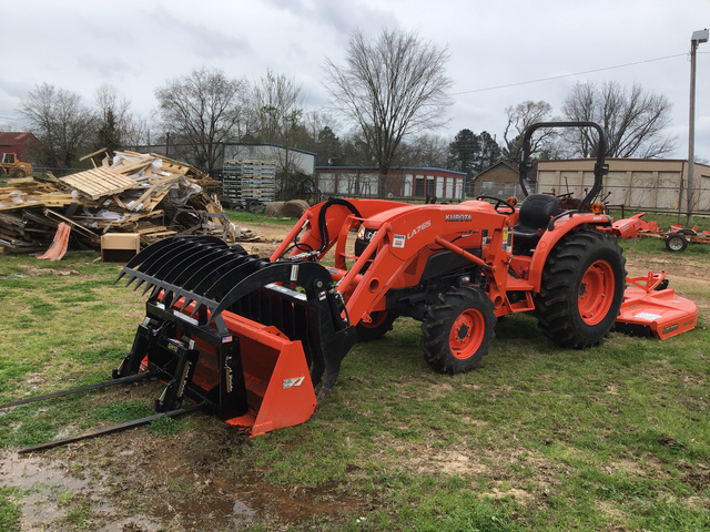 Kubota L4701HST 4WD Tractor Kubota L4701HST 4WD Tractor