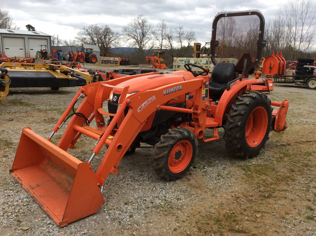 Kubota L3901D 4WD Tractor Kubota L3901D 4WD Tractor