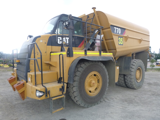 2007 Caterpillar 770 32000 Litre Water Wagon 2007 Caterpillar 770 32000 Litre Water Wagon