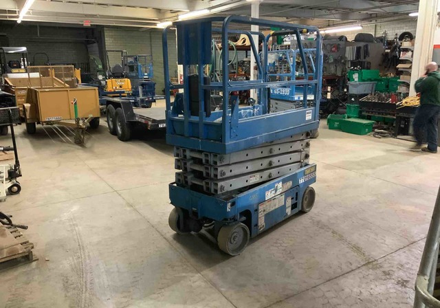 Genie GS-1930 Electric Scissor Lift