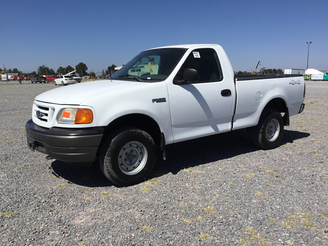 2006 Ford F250 Pickup :Reg Cab