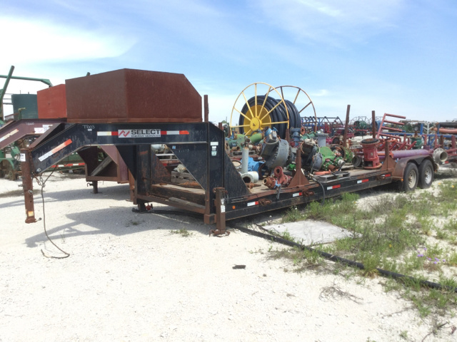 2006 T/A Equipment Trailer