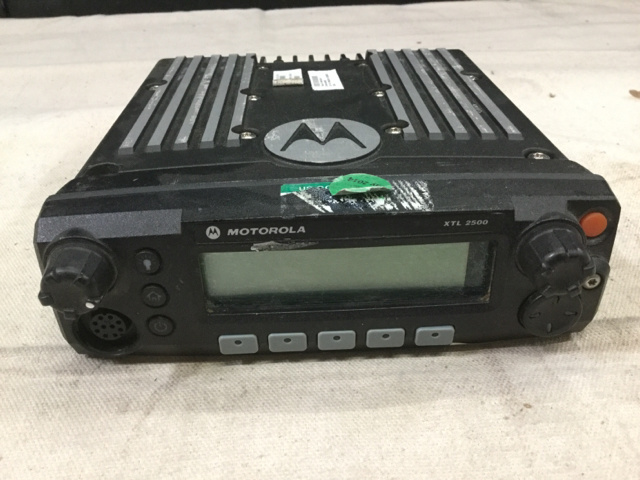 Motorola XTL 2500 Digital Mobile Radio