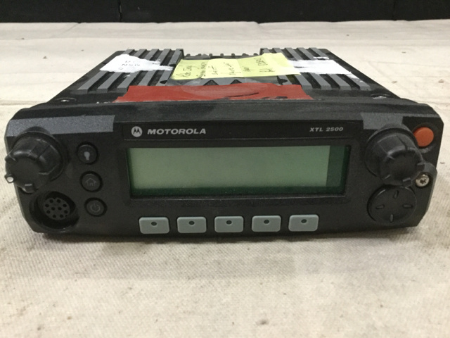 Motorola XTL 2500 Digital Mobile Radio