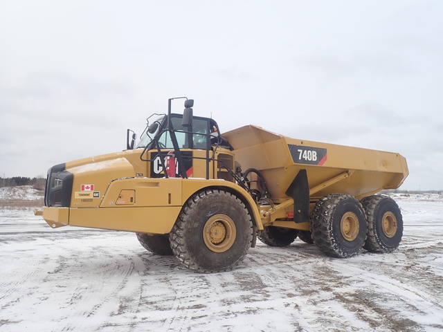2015 Caterpillar 740B Articulated Dump Truck