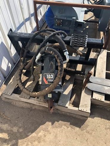 Cat Skid Steer Auger w/Bits