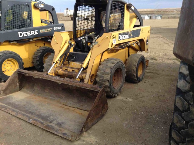 2008 John Deere 325B Skid Steer Loader 2008 John Deere 325B Skid Steer Loader