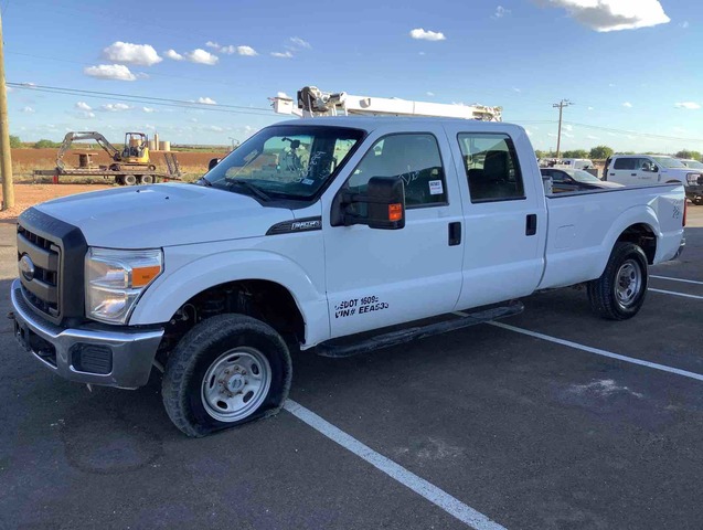 2014 Ford F-250 XL Super Duty 4x4 Crew Cab Pickup 2014 Ford F-250 XL Super Duty 4x4 Crew Cab Pickup