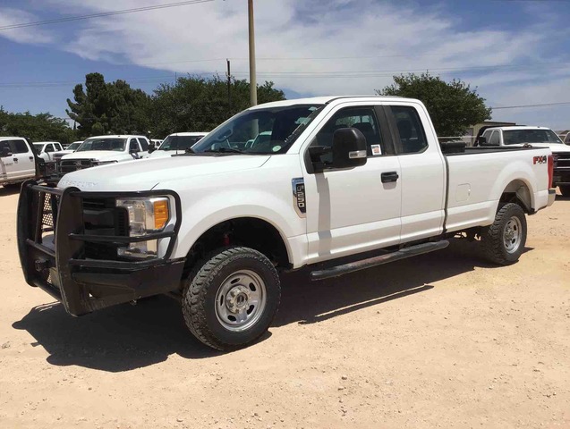 2017 Ford F-250 XL Super Duty 4x4 Extended Cab Pickup 2017 Ford F-250 XL Super Duty 4x4 Extended Cab Pickup