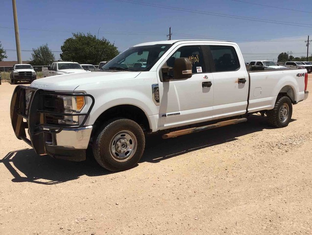 2017 Ford F-250 Super Duty 4x4 Crew Cab Pickup 2017 Ford F-250 Super Duty 4x4 Crew Cab Pickup