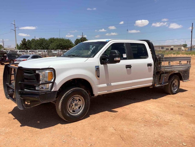 2017 Ford F-250 Super Duty XL 4x4 S/A Flatbed Truck