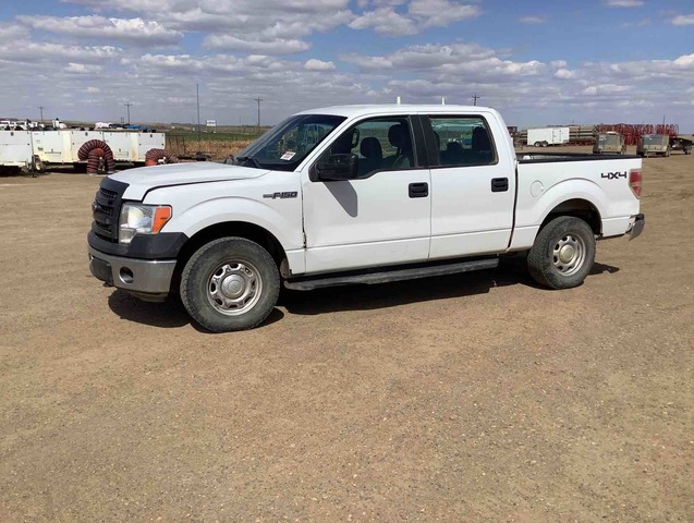 2014 Ford F-150 XL 4x4 Crew Cab Pickup 2014 Ford F-150 XL 4x4 Crew Cab Pickup