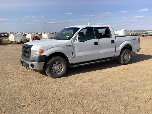 2014 Ford F-150 XL 4x4 Crew Cab Pickup 2014 Ford F-150 XL 4x4 Crew Cab Pickup