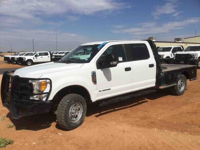 2017 Ford F-250 Super Duty XL 4x4 S/A Flatbed Truck