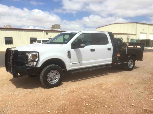 2018 Ford F-250 Super Duty XL 4x4 S/A Flatbed Truck