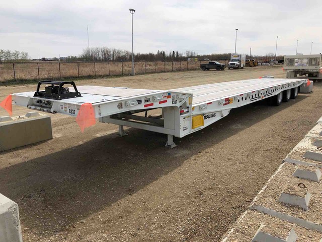 2019 Trail King TK80SA Tri/A Sliding Axle Equipment Trailer