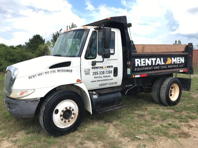 2006 International 4200 4x2 S/A Dump Truck 2006 International 4200 4x2 S/A Dump Truck