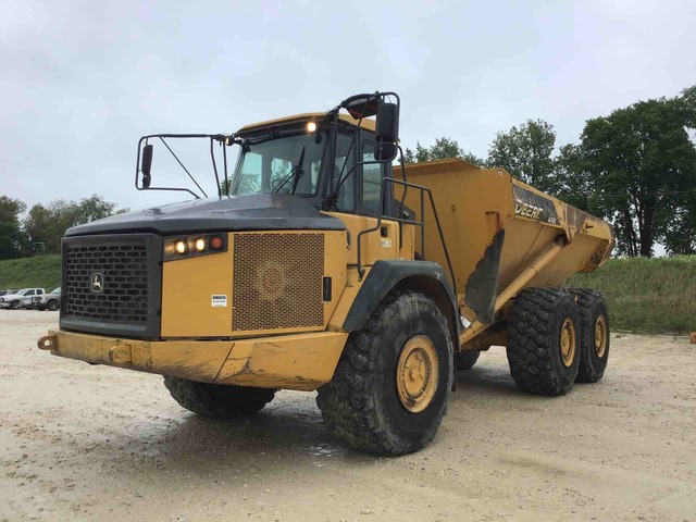 2015 John Deere 410ET 6x6 Articulated Dump Truck 2015 John Deere 410ET 6x6 Articulated Dump Truck