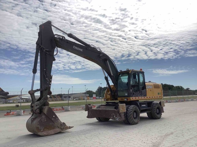 2010 John Deere 220D-W Wheel Excavator 2010 John Deere 220D-W Wheel Excavator