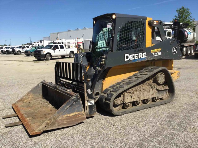2017 John Deere 323E Compact Track Loader 2017 John Deere 323E Compact Track Loader