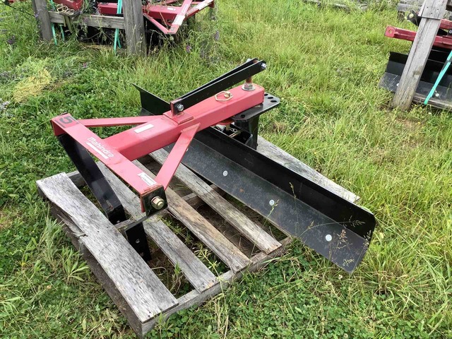 Mahindra 5' Scraper Blade - Unused Mahindra 5' Scraper Blade - Unused