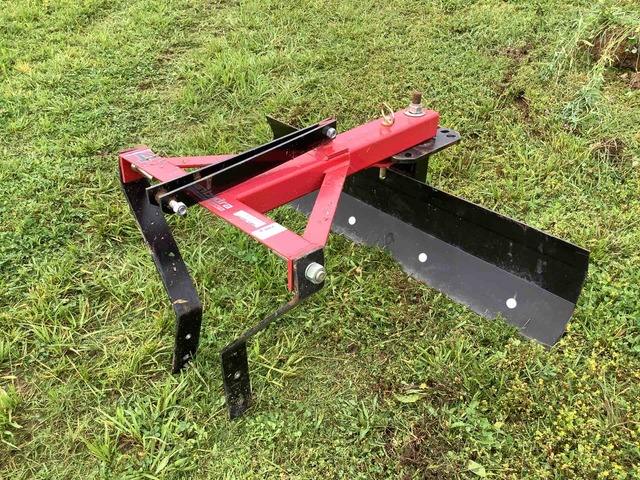 Mahindra 4' Scraper Blade - Unused Mahindra 4' Scraper Blade - Unused