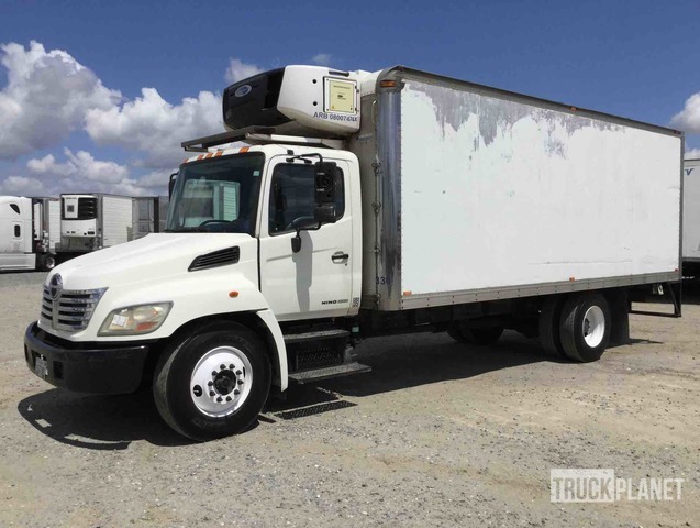 HINO ハシゴ 2026 New HINO XL8 (24ft Flatbed w/ ICC Bumper) at Industrial Power