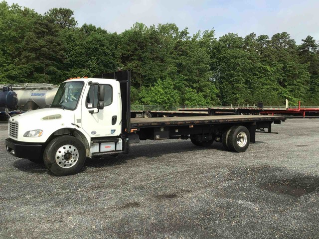2014 Freightliner M2 106 4x2 S/A Flatbed Truck