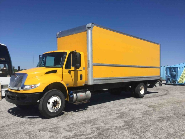2015 International 4300 4x2 Van Truck
