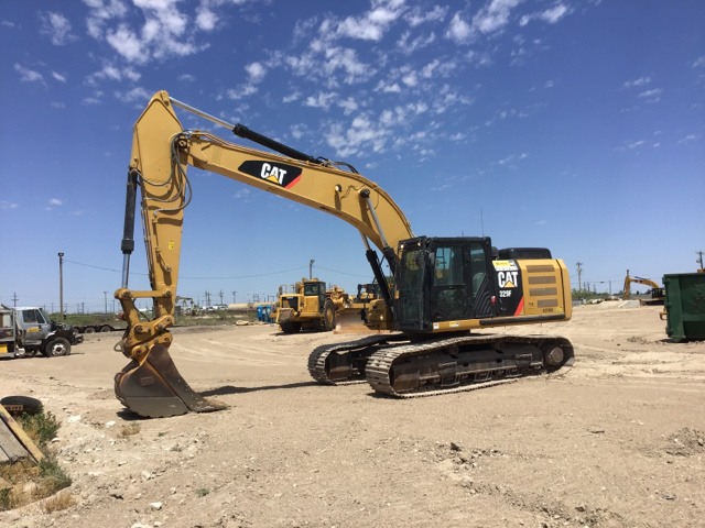 2015 Cat 329FL Track Excavator 2015 Cat 329FL Track Excavator