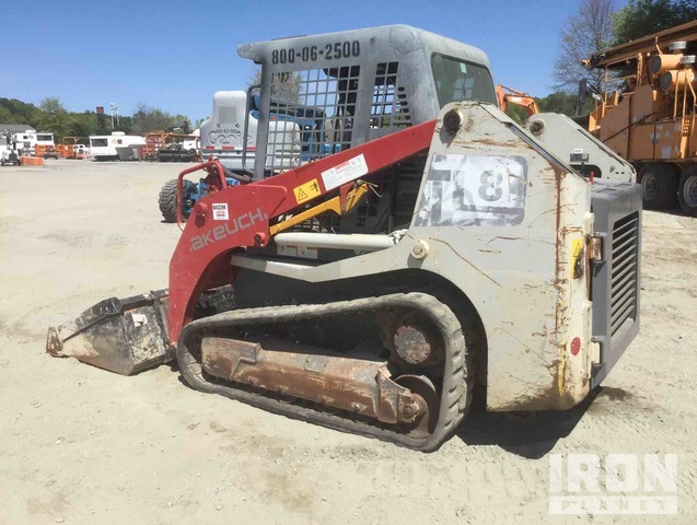 2015 Takeuchi TL8 Compact Track Loader in Newnan, Georgia, United