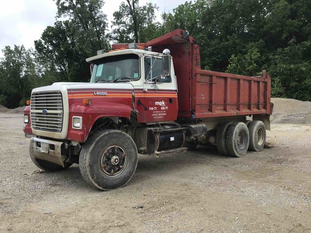 1995 Ford LT8000 6x4 T/A Dump Truck 1995 Ford LT8000 6x4 T/A Dump Truck