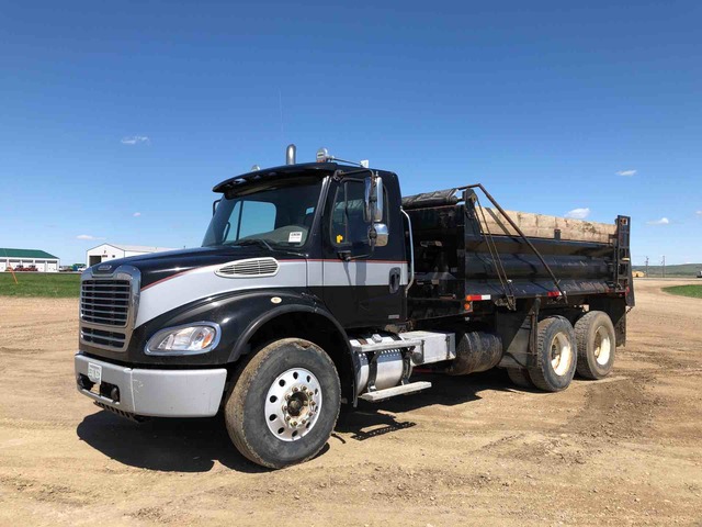 2007 Freightliner M2 112 6x4 T/A Dump Truck 2007 Freightliner M2 112 6x4 T/A Dump Truck