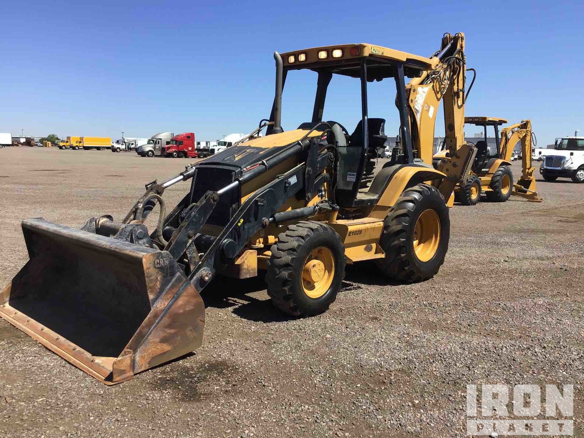 2005 Cat 420D Backhoe Loader in Phoenix, Arizona, United States