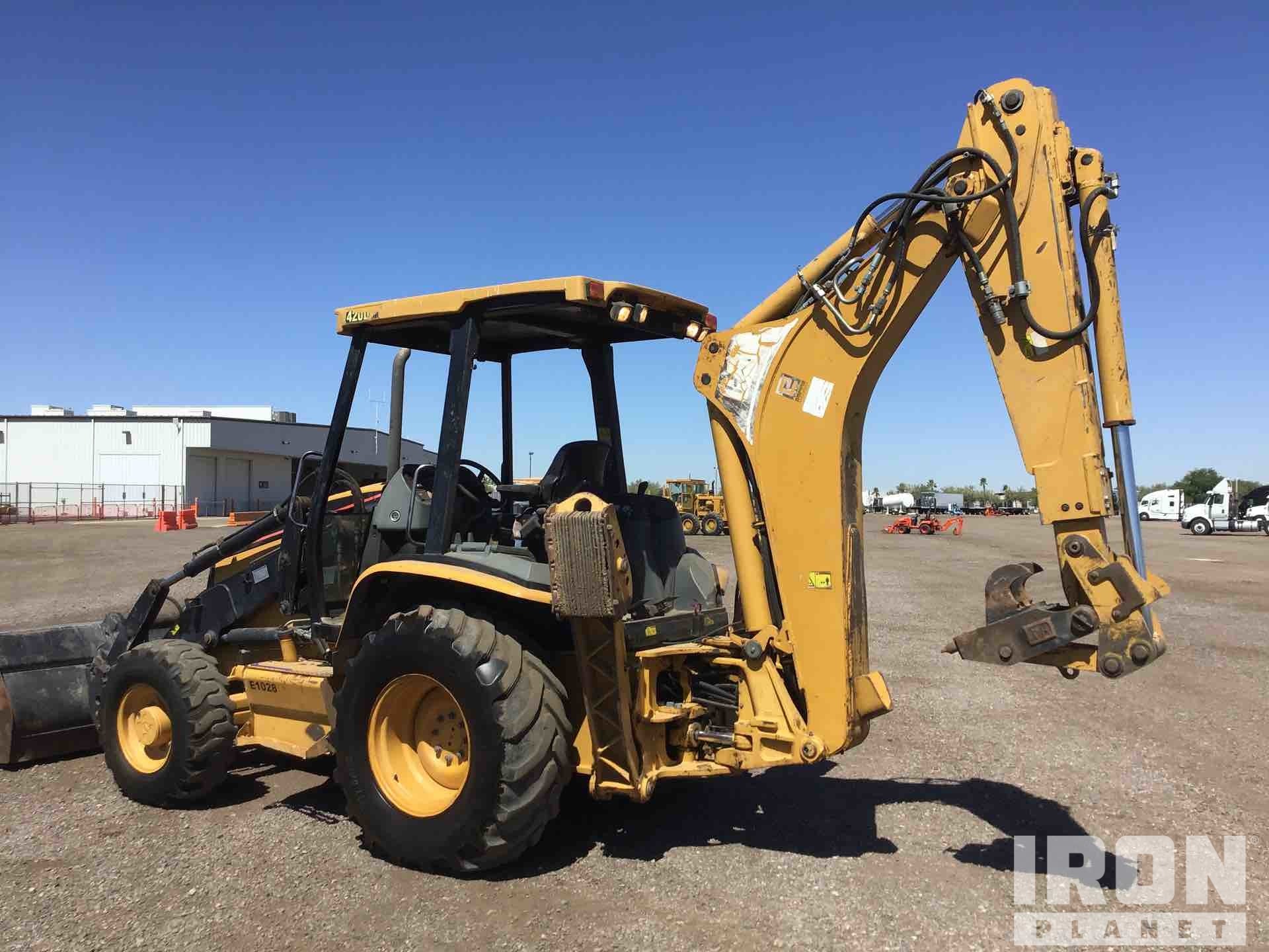 2005 Cat 420D Backhoe Loader in Phoenix, Arizona, United States