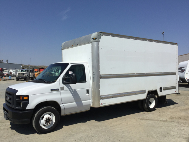 2015 Ford E-350 Super Duty Van Truck