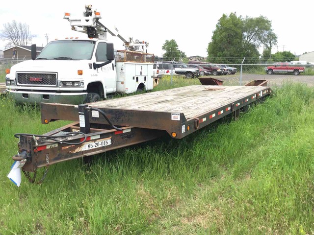 1999 Towmaster T-20 T/A Equipment Trailer