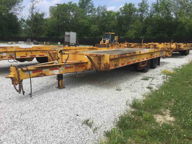 2010 Felling T/A Tilt Deck Equipment Trailer