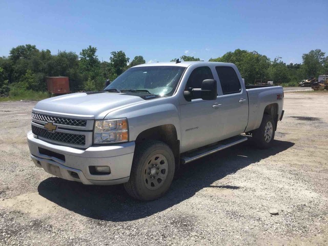 2014 Chevrolet Silverado K2500HD LT Z71 4x4 Crew Cab Pickup 2014 Chevrolet Silverado K2500HD LT Z71 4x4 Crew Cab Pickup