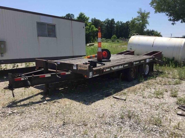 2001 Towmaster QT-20 T/A Equipment Trailer