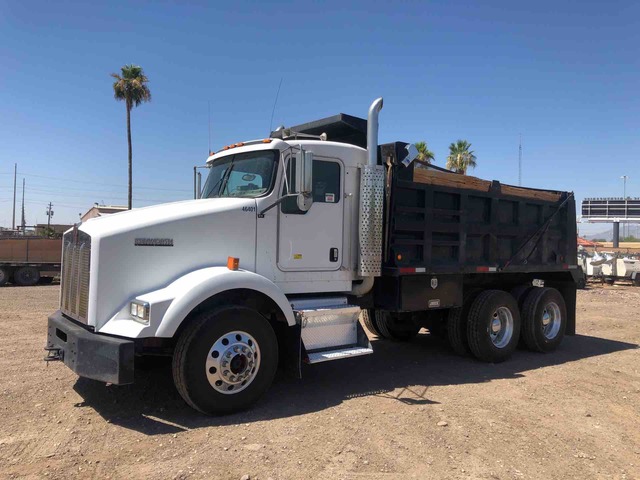 2004 (unverified) Kenworth T800 6x4 T/A Dump Truck 2004 (unverified) Kenworth T800 6x4 T/A Dump Truck