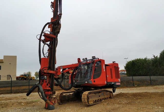 2012 Sandvick DX680 Crawler Mounted Blast Hole Drill