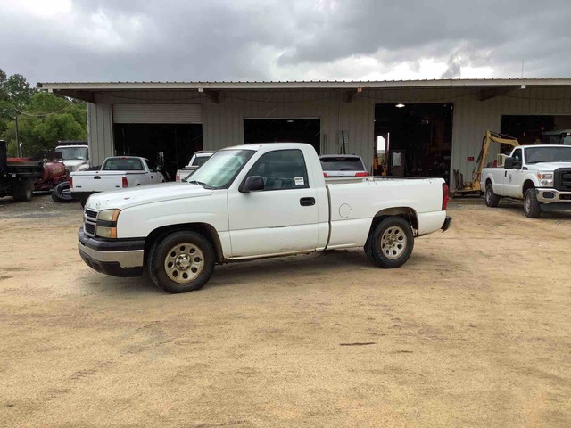 2007 Chevrolet Silverado C1500 4x2 Pickup 2007 Chevrolet Silverado C1500 4x2 Pickup