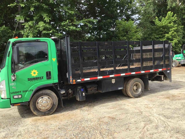 2014 Isuzu NPR S/A Flatbed Truck
