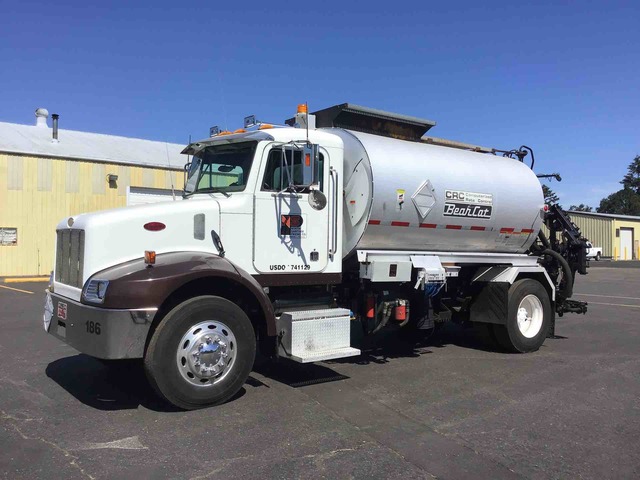 Asphalt Distributor Trucks For Sale | GovPlanet