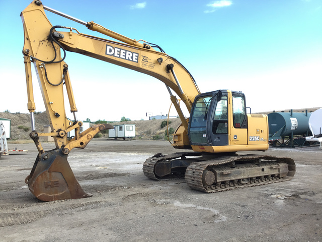 John Deere 225C-LC RTS Track Excavator John Deere 225C-LC RTS Track Excavator